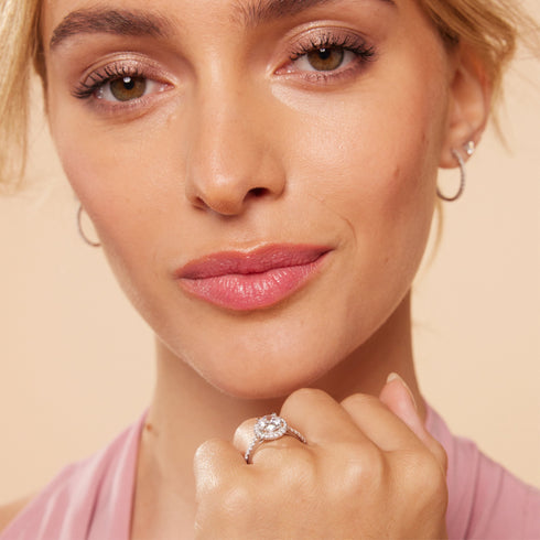 American Diamond Round Rays 925 Silver Ring