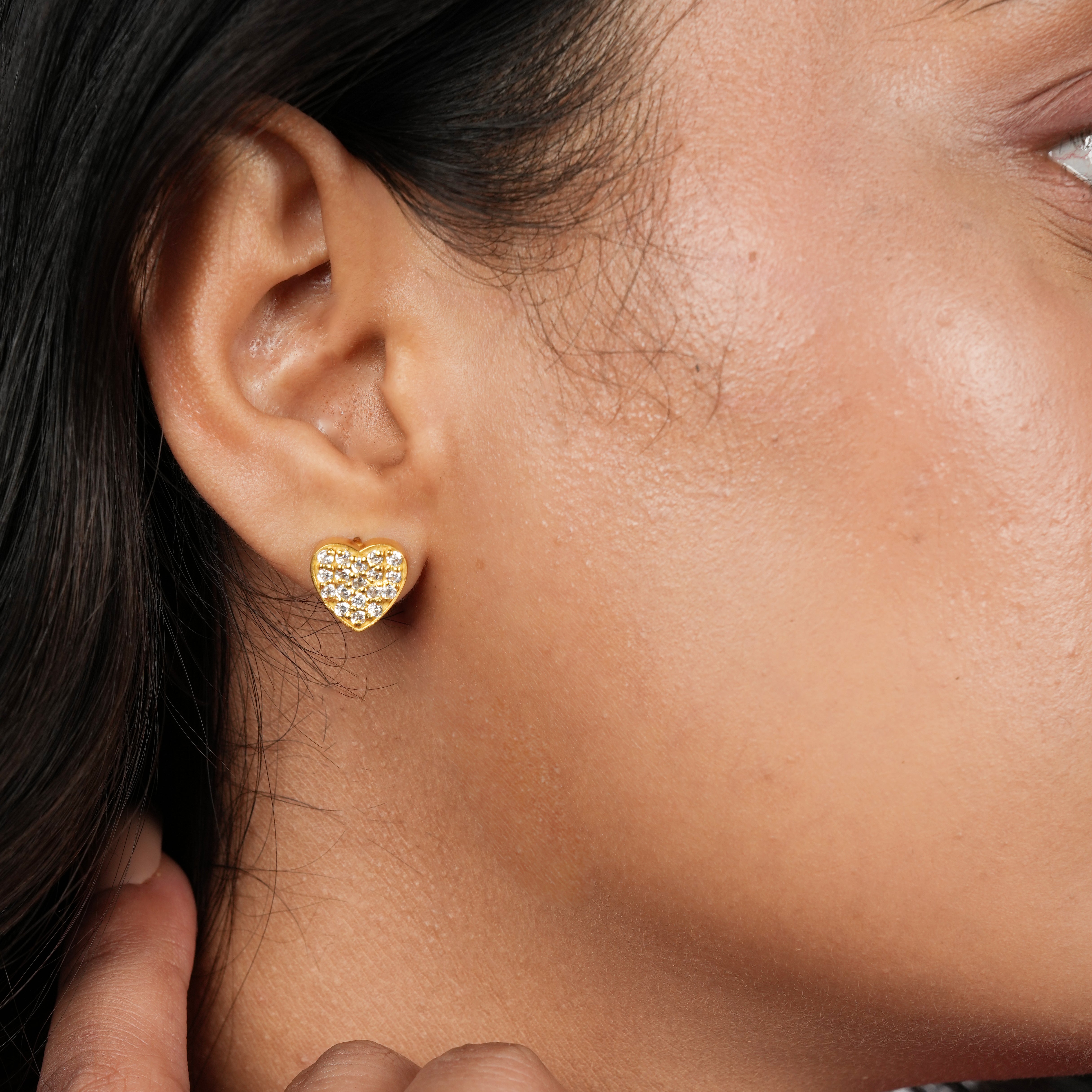 Orope’s Sparkling Heart Stud Earrings made with 925 Pure Sterling Silver