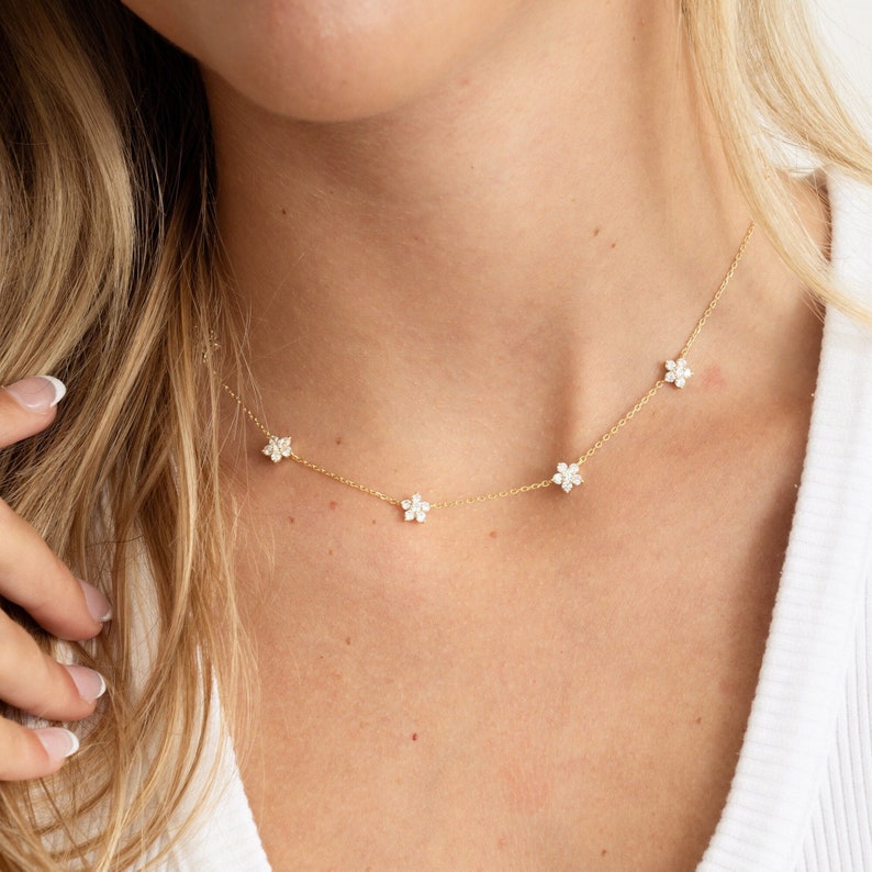 star shaped pendant for women