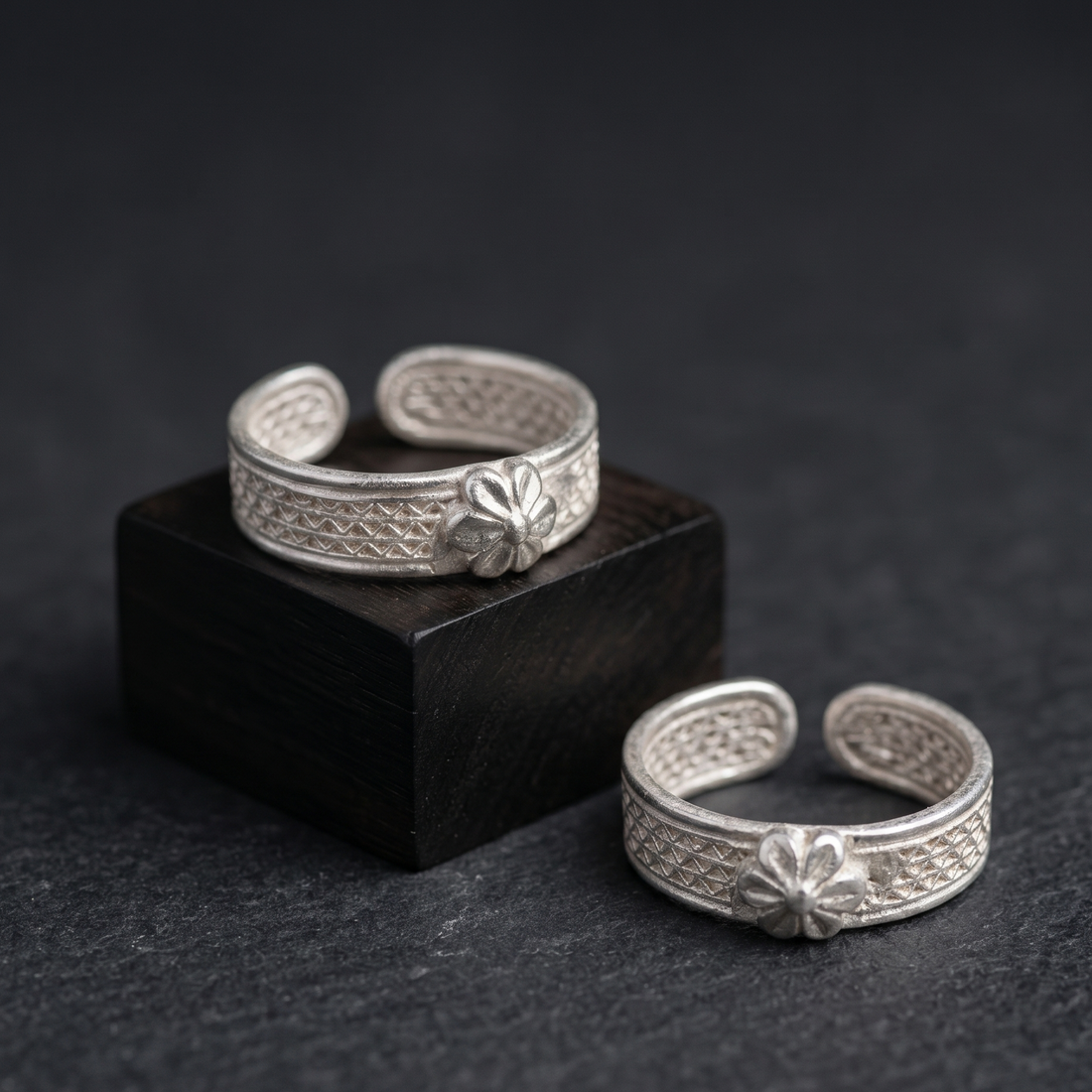 silver toe ring for women
