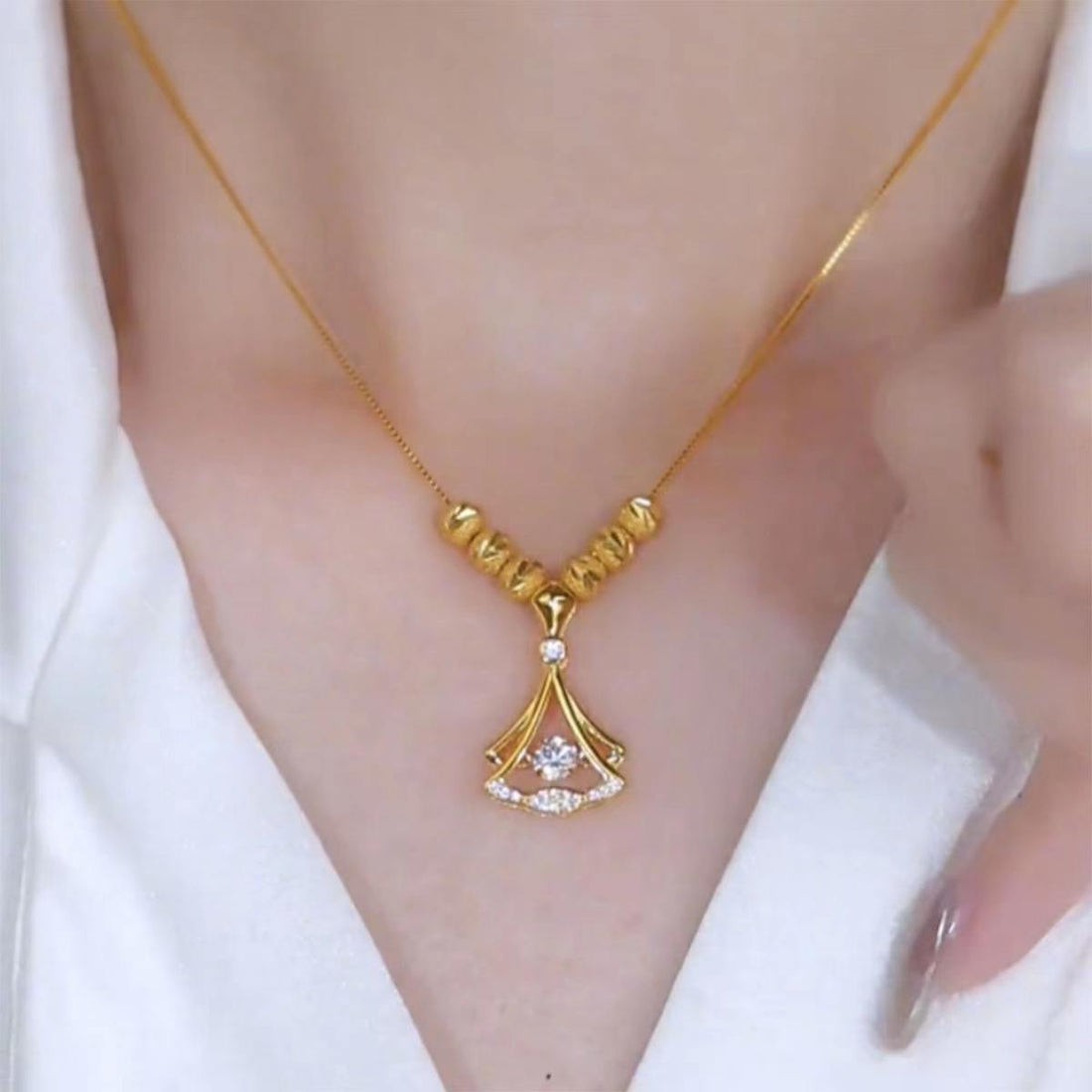18k Gold Plated Beaded Beats Dancing Zircon Diamond Lucky Ginkgo Leaf Necklace