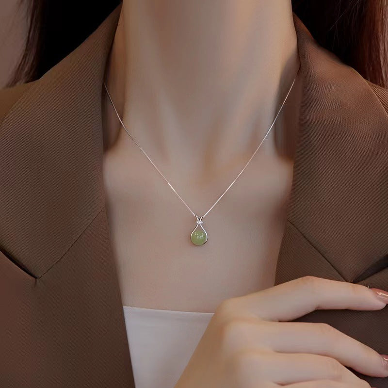 green stone necklace
