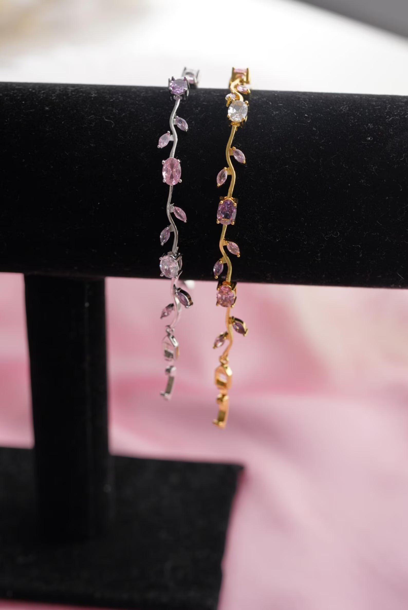 Orope's Tulip Floral Bracelet
