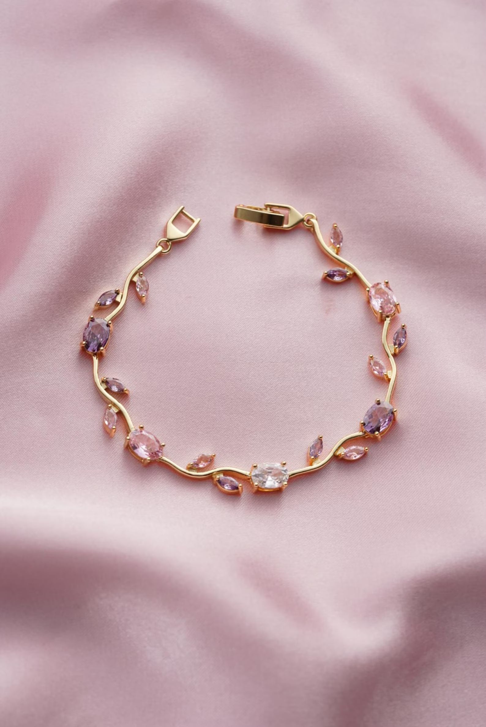 Orope's Tulip Floral Bracelet