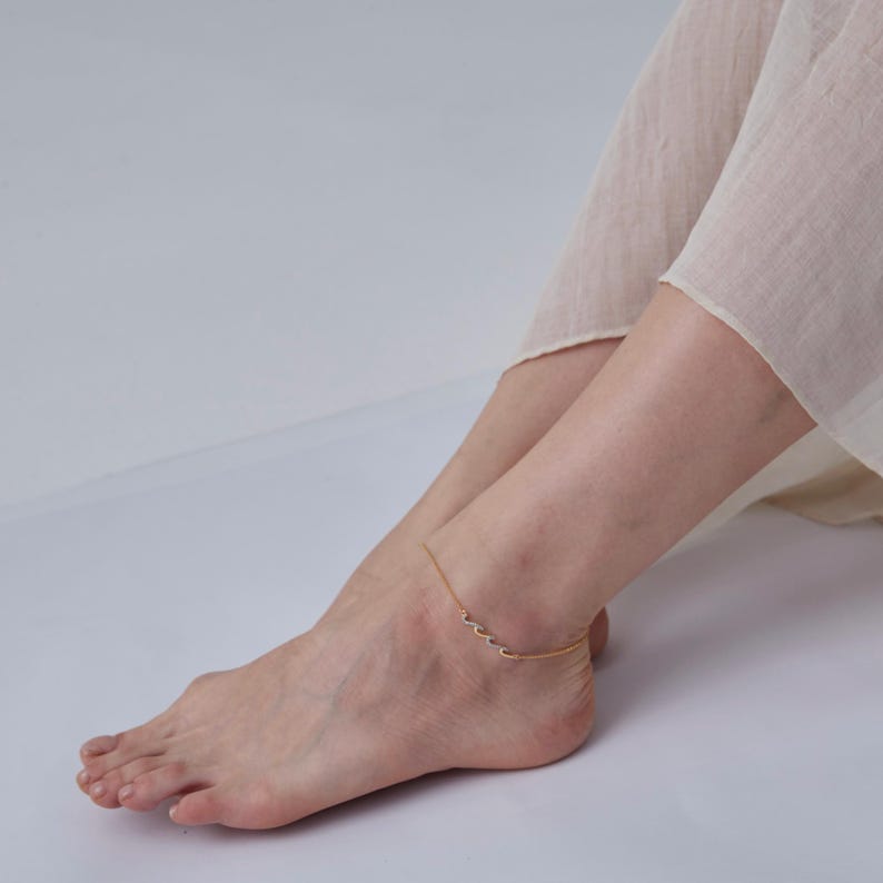 Orope’s Perimade Ocean Wave Charm Anklet made with 925 Pure Sterling Silver