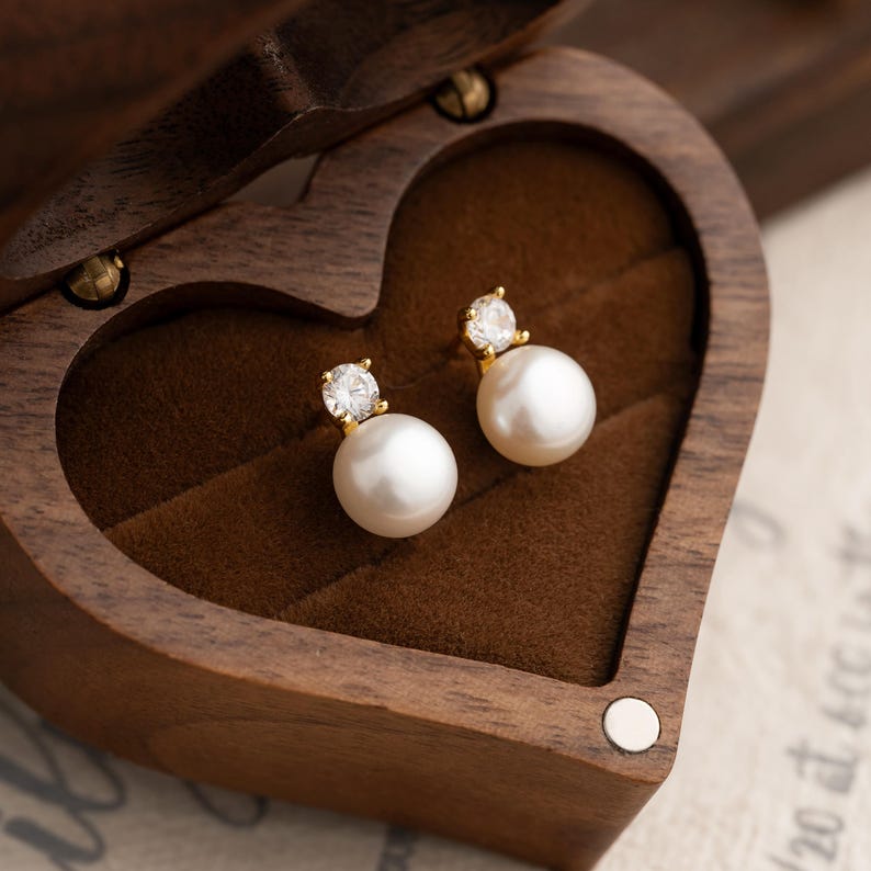 Orope’s Natural Freshwater Pearl Stud Earrings made with 925 Pure Sterling Silver