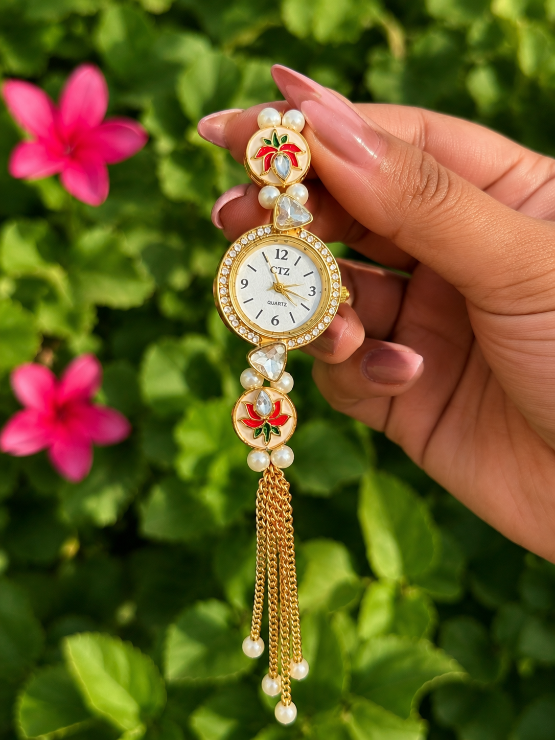 ethnic watch for women