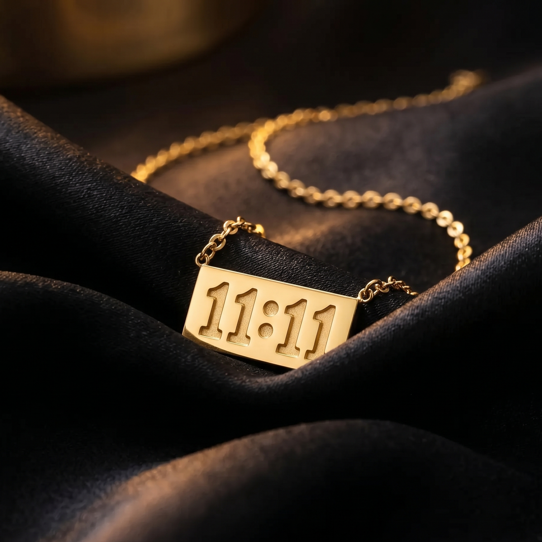 luxury gold necklace